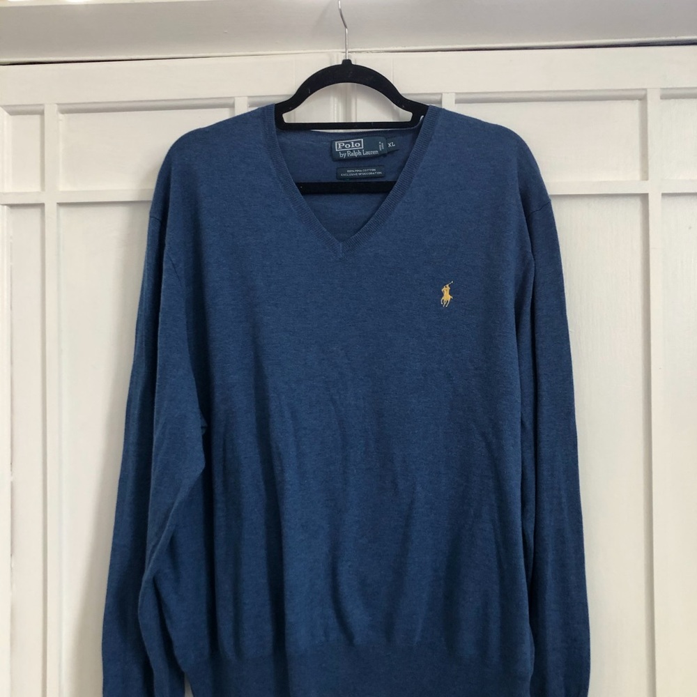 Polo v-neck sweater